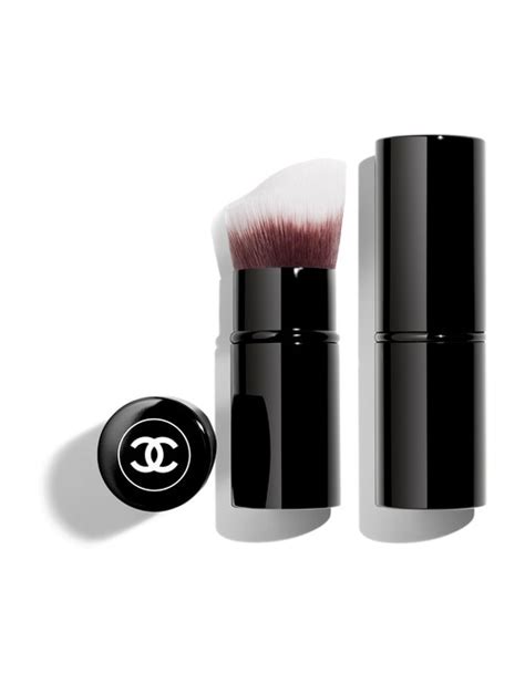 chanel pinceau fond de teint foundation brush|chanel makeup brushes.